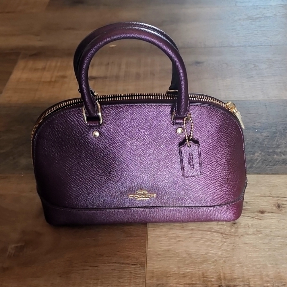 Coach purse, NEVER USED!